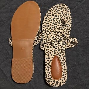 New never worn tb inspired sandals leopard print